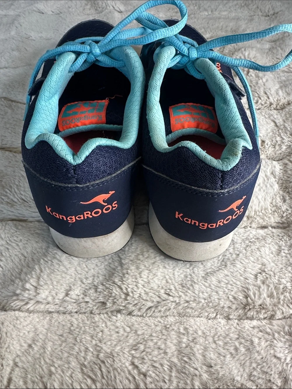 Iconic 80s Favorite Navy and Coral KangaROOS Sneaker with Zipper Side Pouches, 9